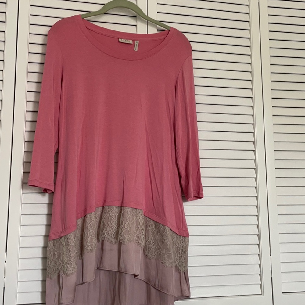 Logo layering. Long sleeve dusty rose lace trim